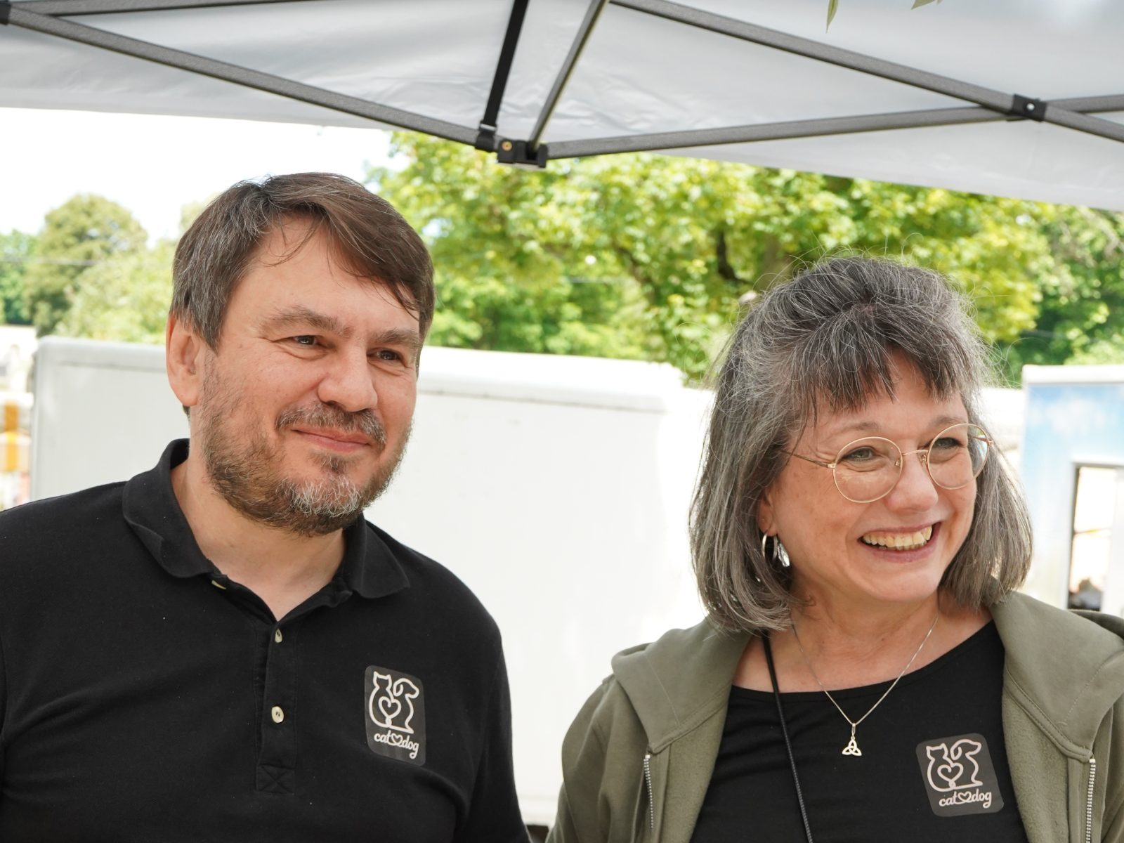 Tierbedarf catlovesdog – Mitglied beim Verein Hundewohl